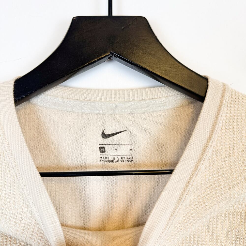 Nike Womens Waffle Grid Relaxed Fit Pullover Sweatshirt Beige DM1648 - M - Picture 4 of 11